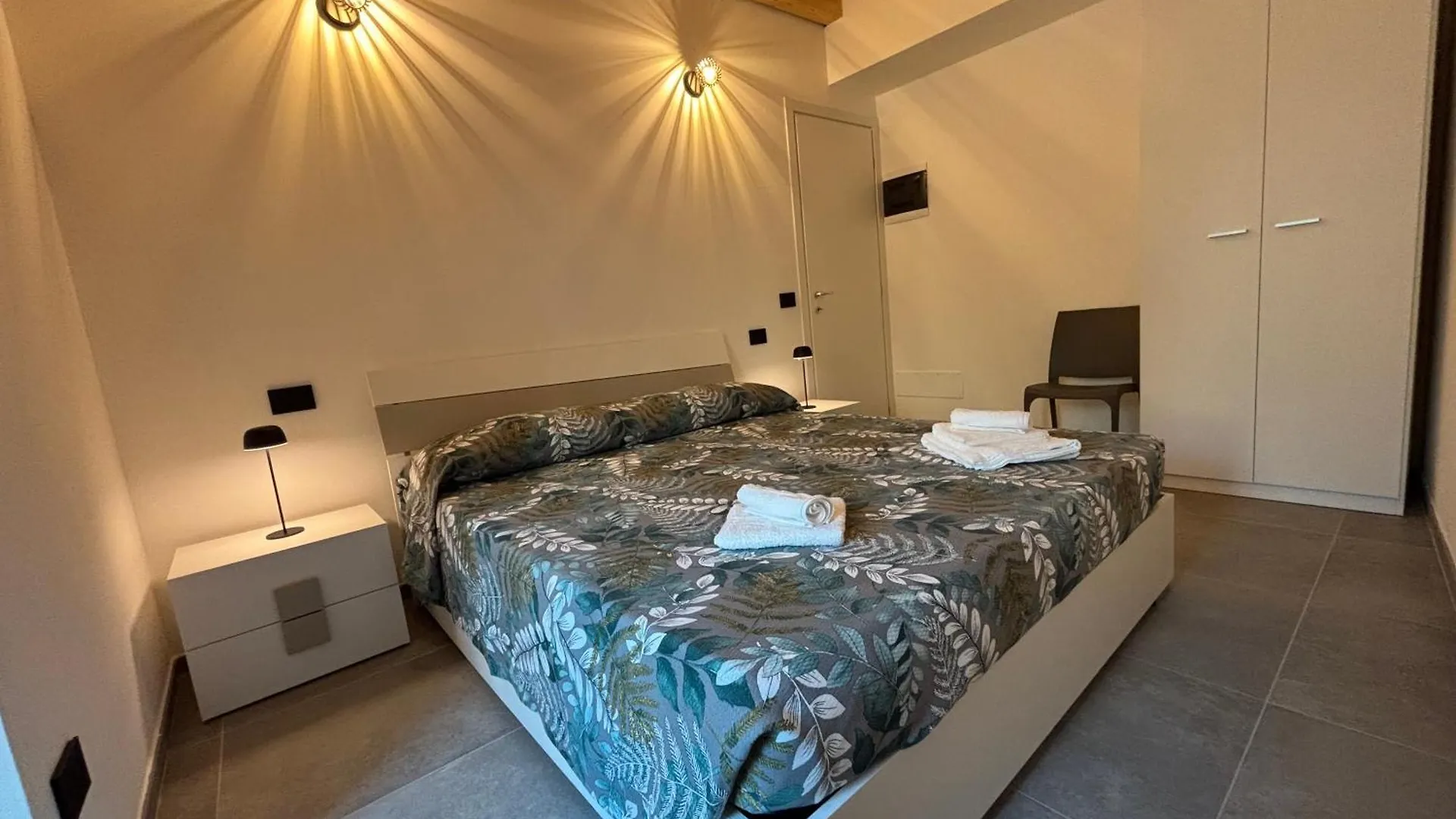 Bea Apartment Colico 0*,  Italie
